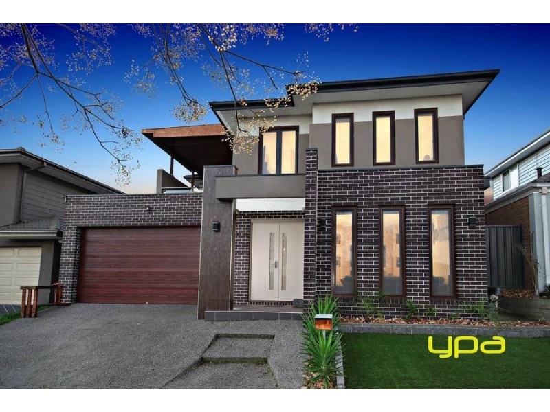 15 Herring Loop, Caroline Springs VIC 3023