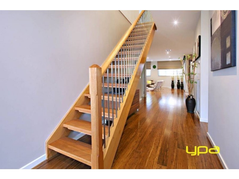 15 Herring Loop, Caroline Springs VIC 3023