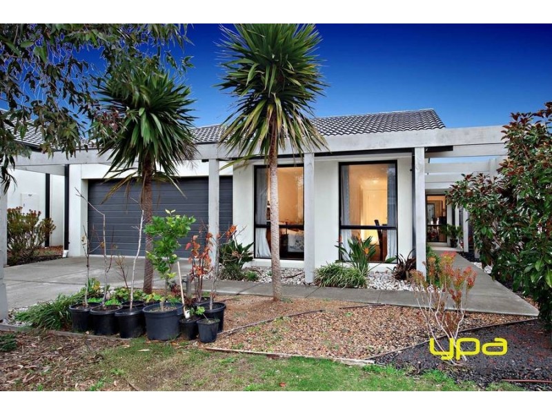 12 Cooma Place, Burnside Heights VIC 3023