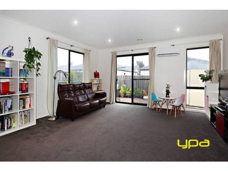 12 Cooma Place, Burnside Heights VIC 3023