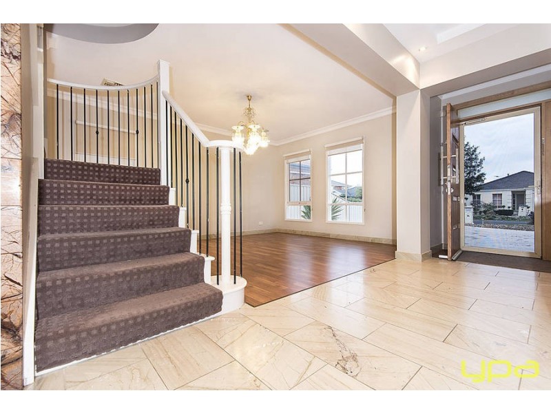 26 O’Donnell Drive, Caroline Springs VIC 3023