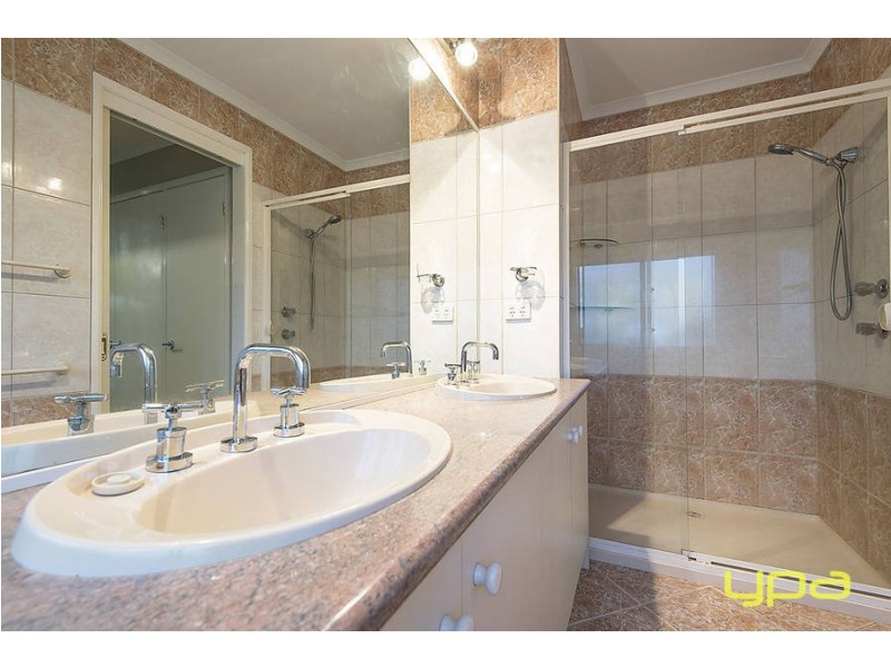 26 O’Donnell Drive, Caroline Springs VIC 3023
