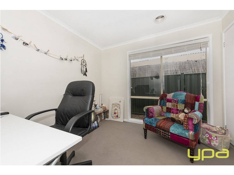 34 Fydler Avenue, Burnside VIC 3023