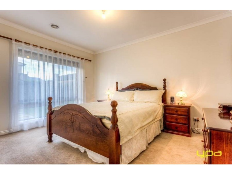 88 Inglewood Drive, Burnside Heights VIC 3023