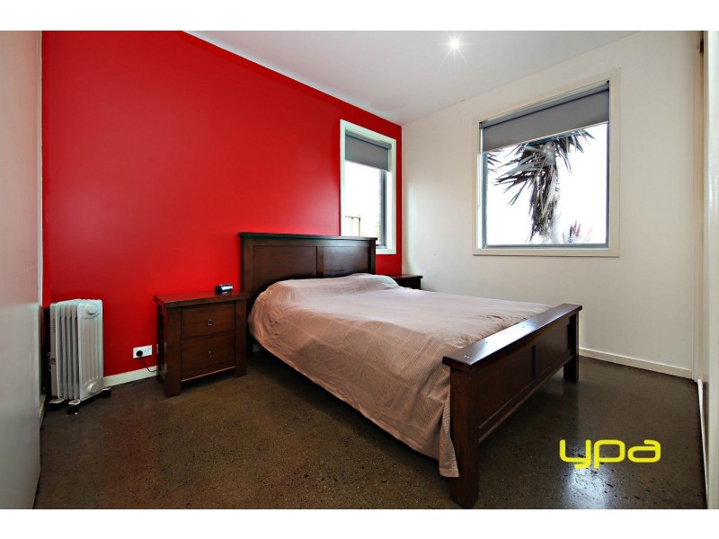 13 Tumbalong Street, Caroline Springs VIC 3023