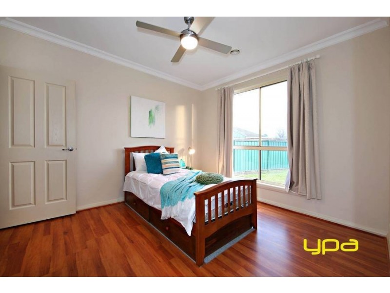 243 Westwood Drive, Burnside VIC 3023