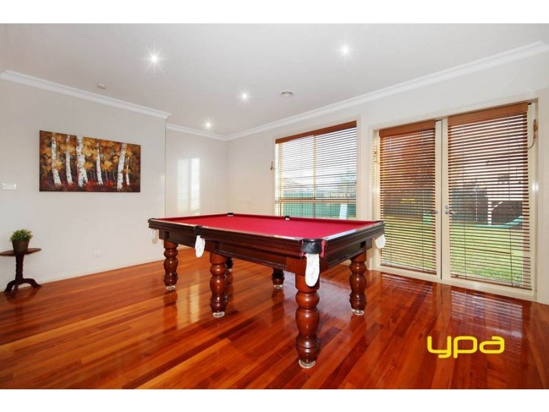 243 Westwood Drive, Burnside VIC 3023