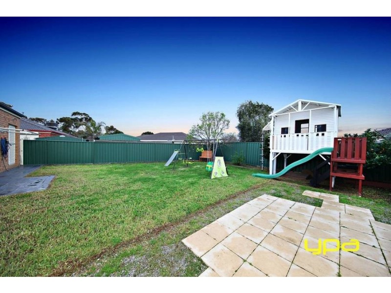 243 Westwood Drive, Burnside VIC 3023