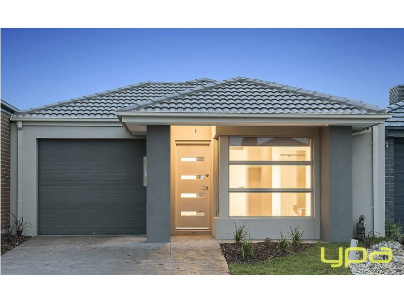 13 Forrester Grove, Plumpton VIC 3335