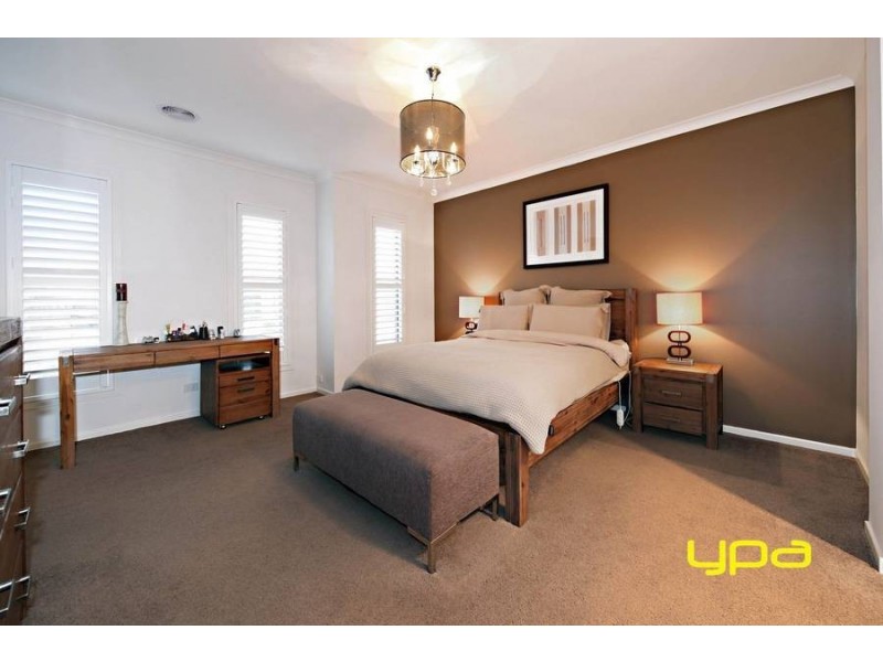 8 Keynes Circuit, Plumpton VIC 3335