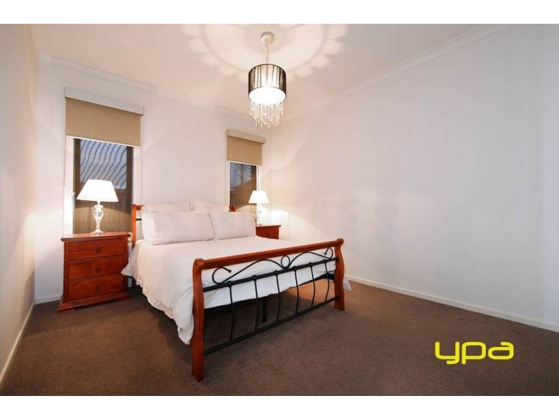 8 Keynes Circuit, Plumpton VIC 3335