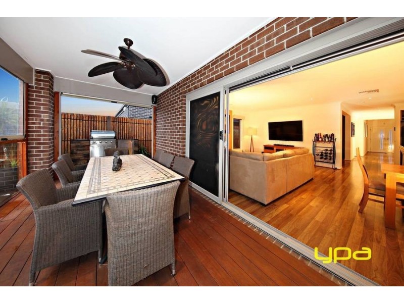 8 Keynes Circuit, Plumpton VIC 3335