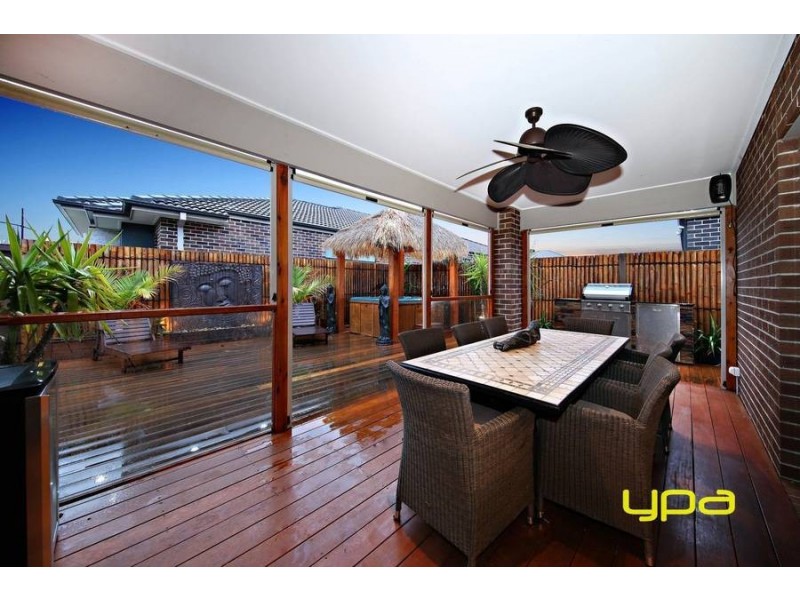 8 Keynes Circuit, Plumpton VIC 3335