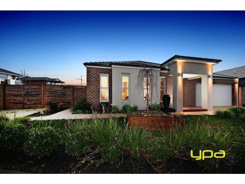8 Keynes Circuit, Plumpton VIC 3335