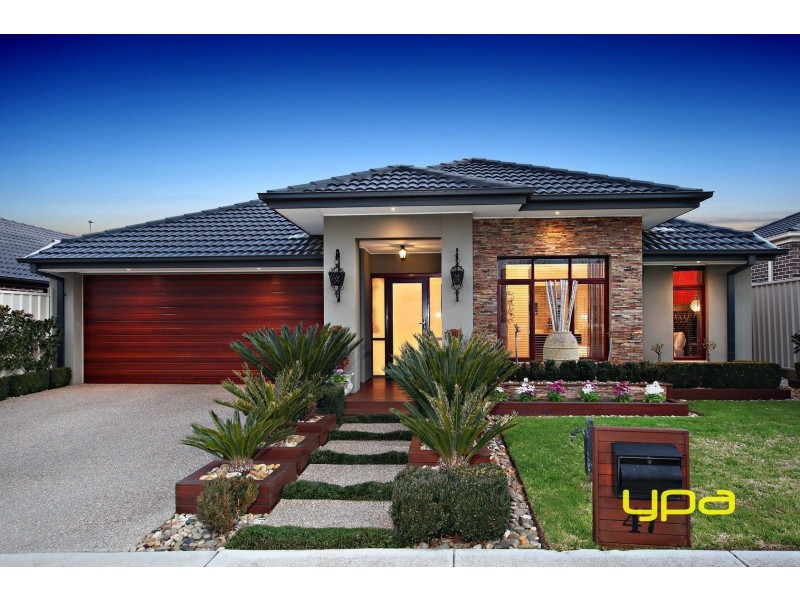 47 Carisbrook Street, Caroline Springs VIC 3023