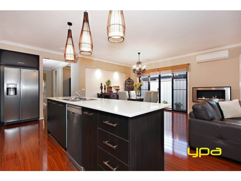 47 Carisbrook Street, Caroline Springs VIC 3023