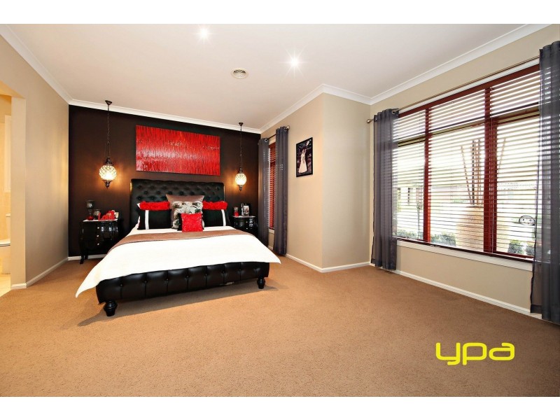 47 Carisbrook Street, Caroline Springs VIC 3023