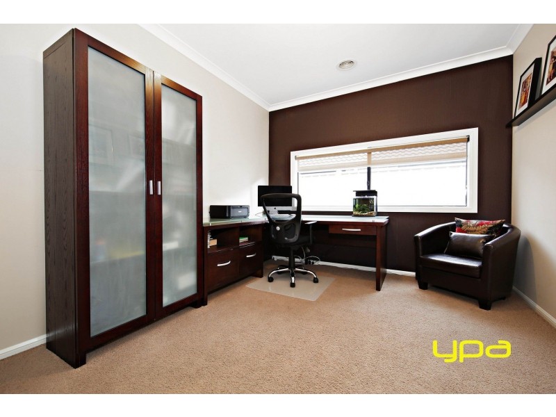 47 Carisbrook Street, Caroline Springs VIC 3023