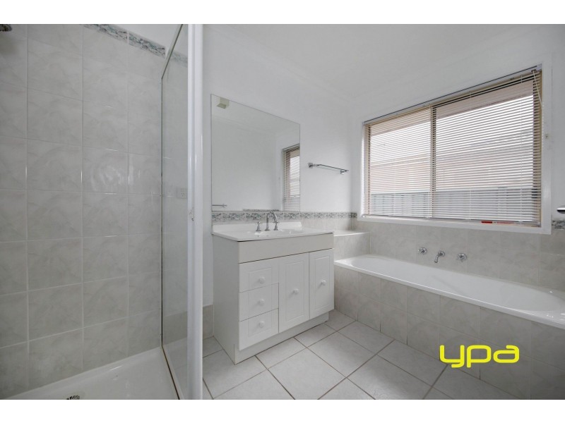 20 Fydler Avenue, Burnside VIC 3023