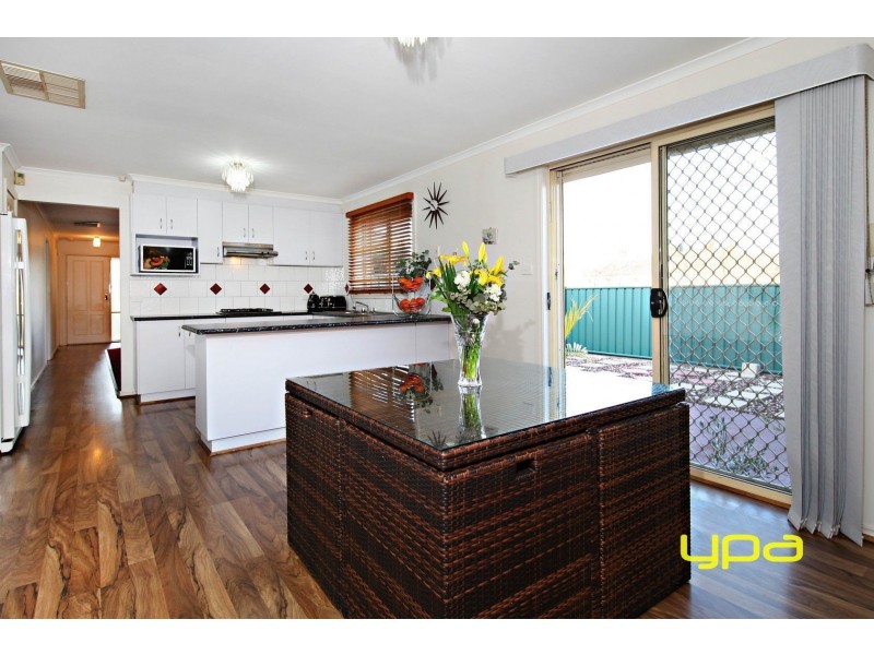 1 Flemming Avenue, Burnside VIC 3023
