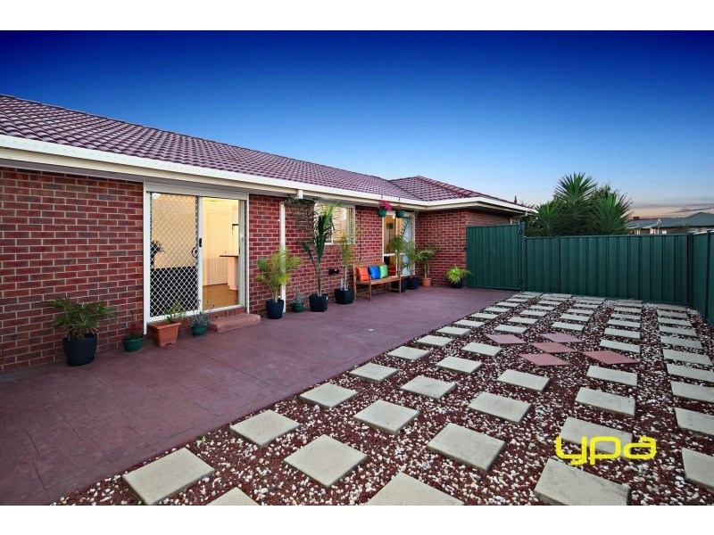 1 Flemming Avenue, Burnside VIC 3023