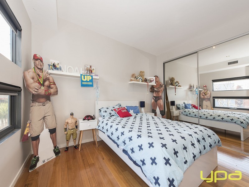 20 Kings Domain, Caroline Springs VIC 3023