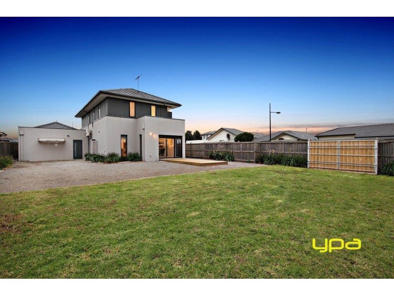 11 Arbour Boulevard, Burnside Heights VIC 3023