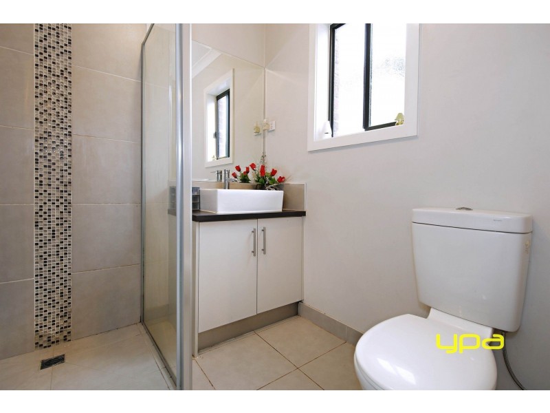 36 Daly Circuit, Caroline Springs VIC 3023