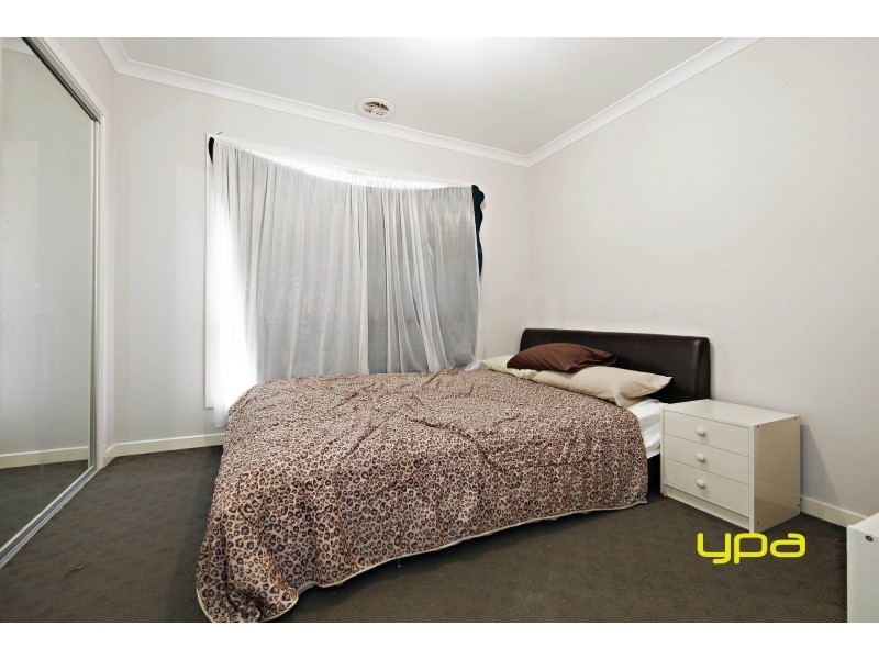 36 Daly Circuit, Caroline Springs VIC 3023