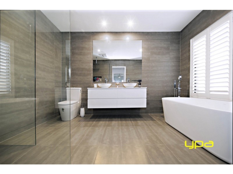 50 Edgbaston Parade, Caroline Springs VIC 3023