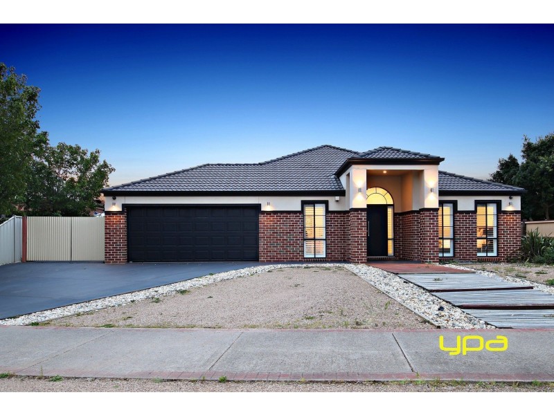 50 Edgbaston Parade, Caroline Springs VIC 3023