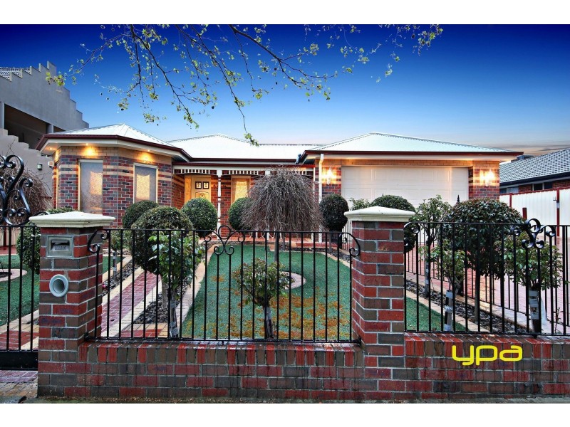 9 Lancelot Court, Hillside VIC 3037