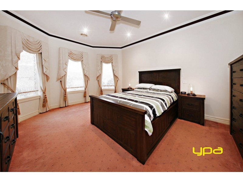 9 Lancelot Court, Hillside VIC 3037