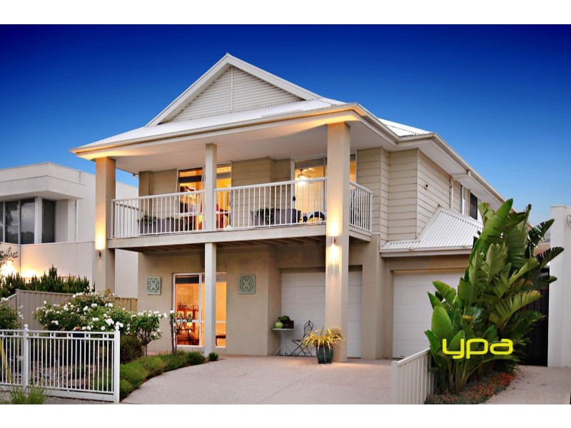 25 Coliban Gardens, Caroline Springs VIC 3023