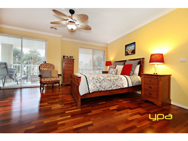 25 Coliban Gardens, Caroline Springs VIC 3023