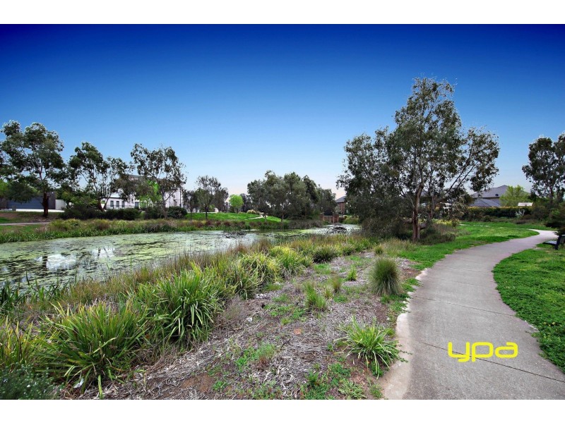 25 Coliban Gardens, Caroline Springs VIC 3023