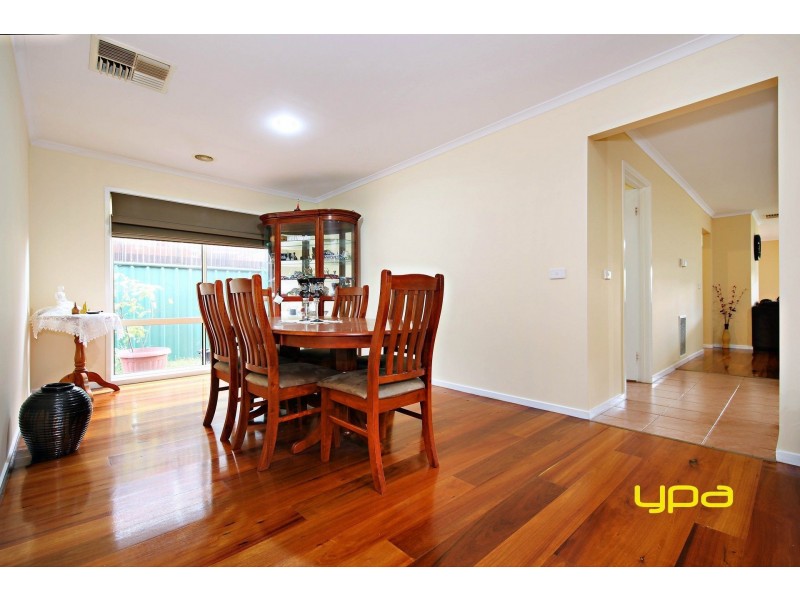 9 Niewand Avenue, Burnside VIC 3023