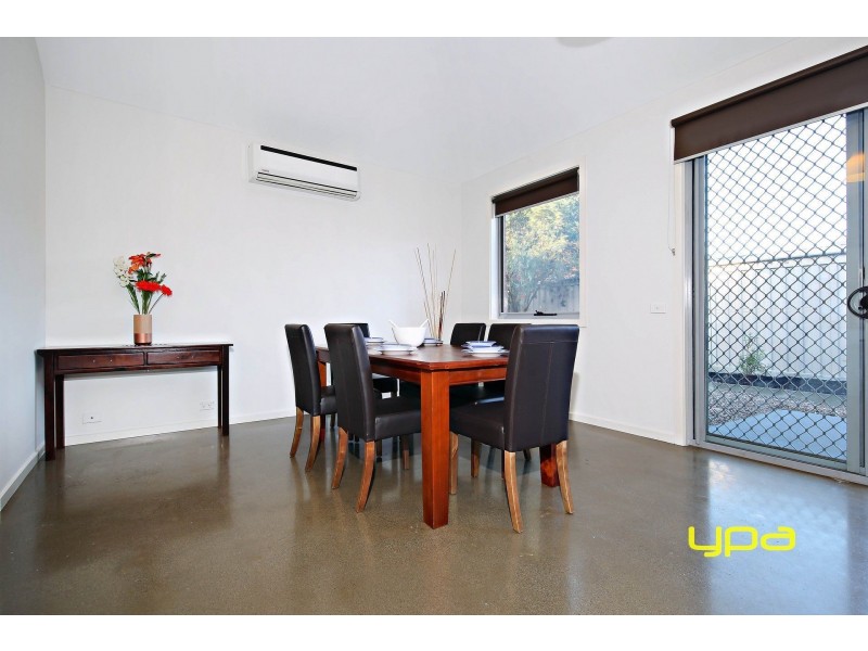 15 Cullen Terrace, Caroline Springs VIC 3023