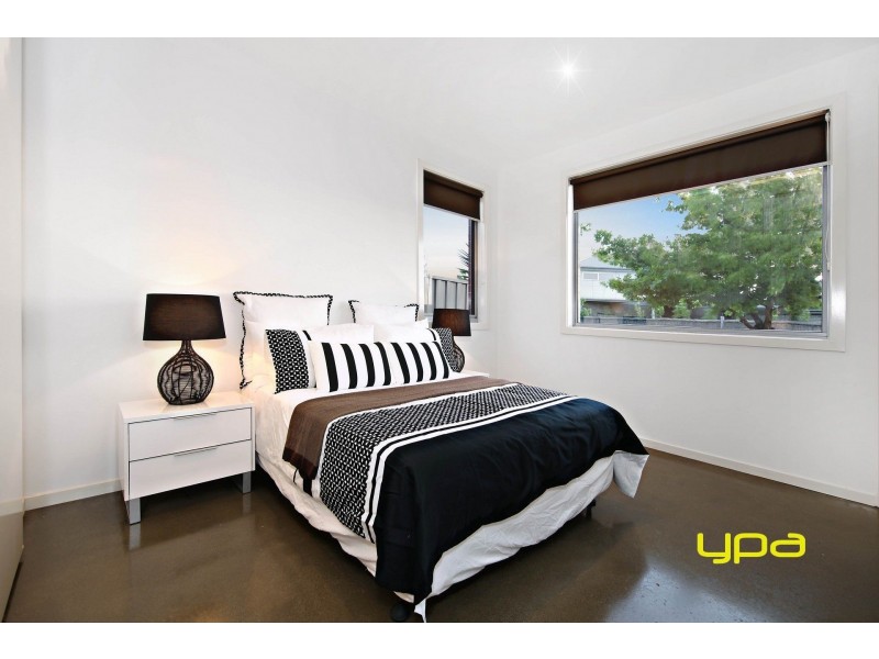 15 Cullen Terrace, Caroline Springs VIC 3023