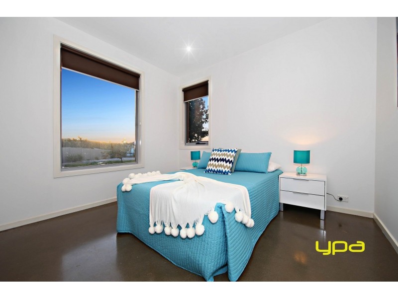 15 Cullen Terrace, Caroline Springs VIC 3023