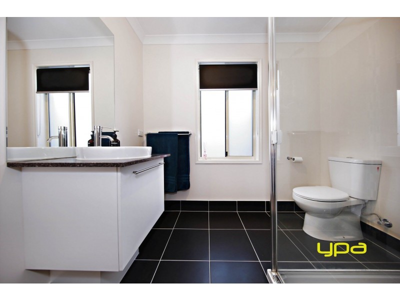 37 Keynes Circuit, Plumpton VIC 3335