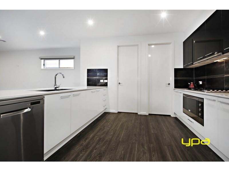 16 Dawkins Avenue, Plumpton VIC 3335