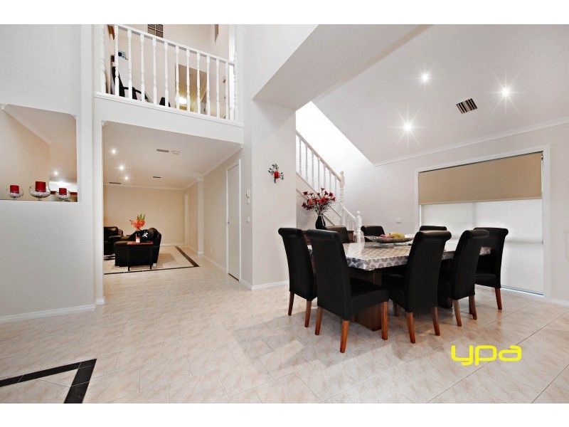 6 Englewood Court, Hillside VIC 3037