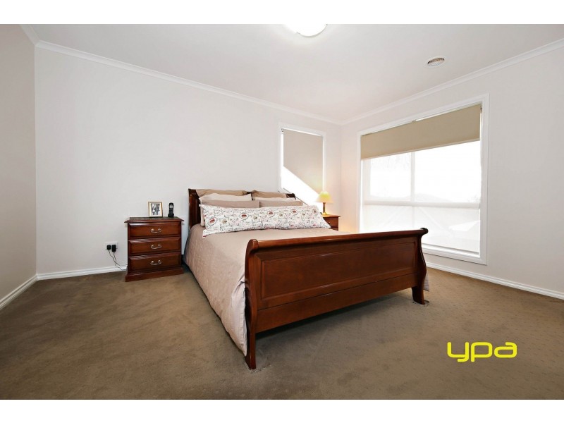 6 Englewood Court, Hillside VIC 3037