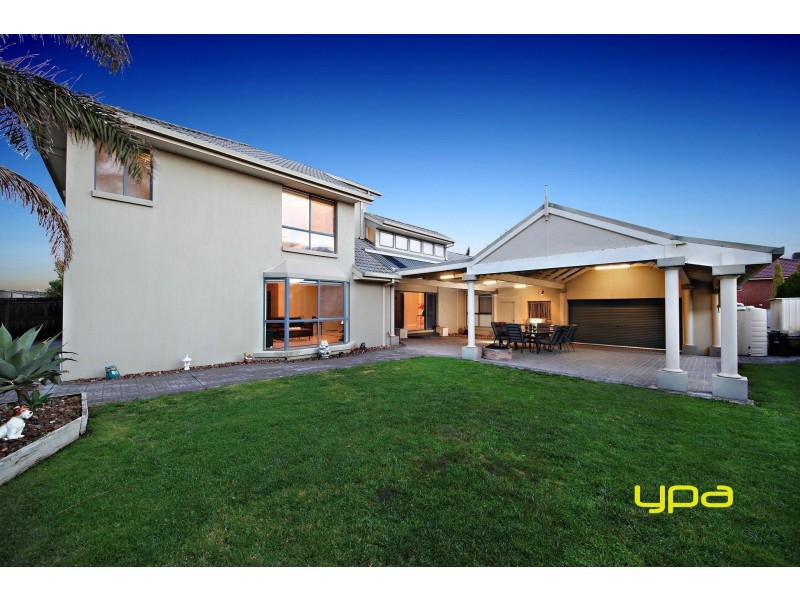 6 Englewood Court, Hillside VIC 3037