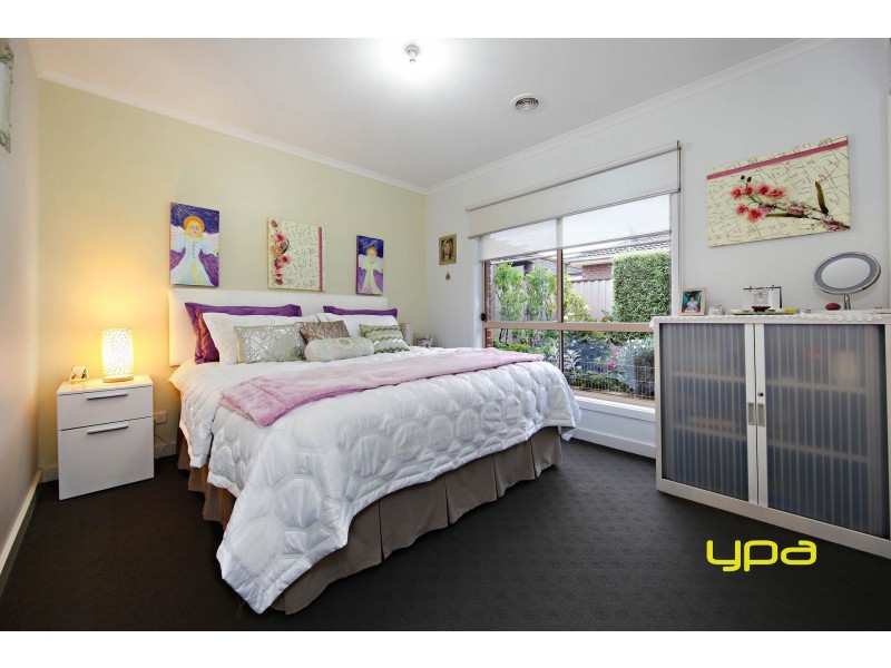 27 Blaxland Street, Burnside Heights VIC 3023