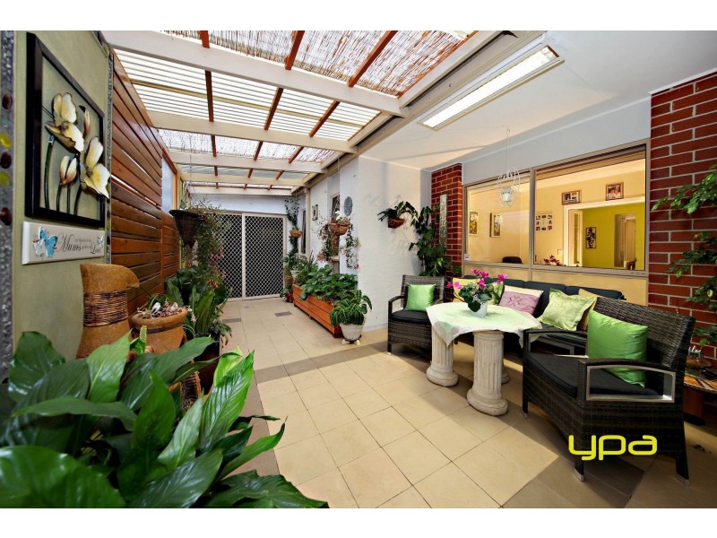 27 Blaxland Street, Burnside Heights VIC 3023