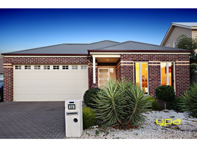 22 Yendon Close, Caroline Springs VIC 3023