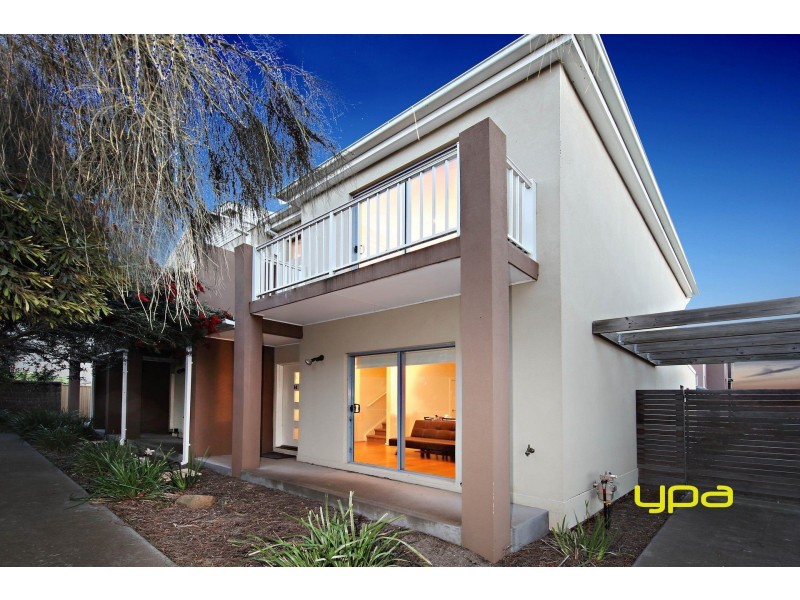 14 Kai Close, Caroline Springs VIC 3023