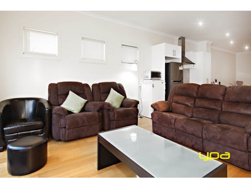 14 Kai Close, Caroline Springs VIC 3023